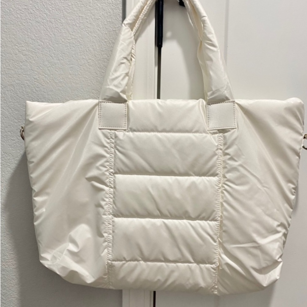 Altar’d State Revival Stylish White Metallic Puffer Zip Tote Shoulder Travel Bag
